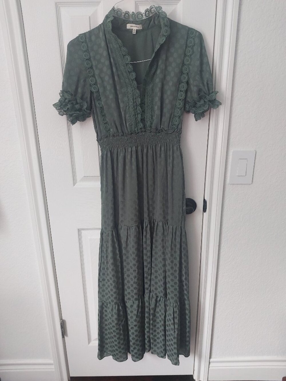 Max Studio dress with amazing detail